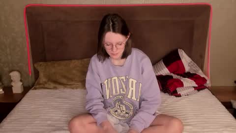 latoriacosner online show from January 2026 04:15:01 AM