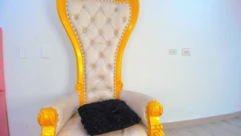 LEANDRO online show from December 2024 03:04:01 PM