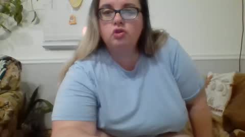 LauLauMa online show from December 2024 12:20:02 PM