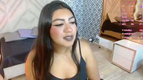 laulin_tay online show from April 2026 03:35:01 AM