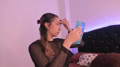 Lau Miller online show from November 2025 02:49:02 PM