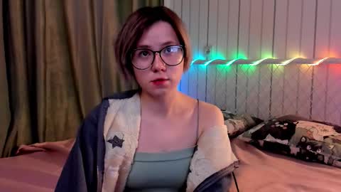 Kylie online show from November 2025 08:19:01 PM