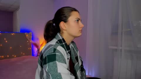 Laura online show from March 2026 05:44:02 AM