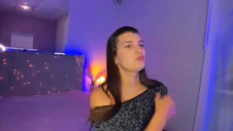 Snapshot of laura__leee chatting on July 2026 10:21:02 AM Laura online show from July 2026 10:21:02 AM