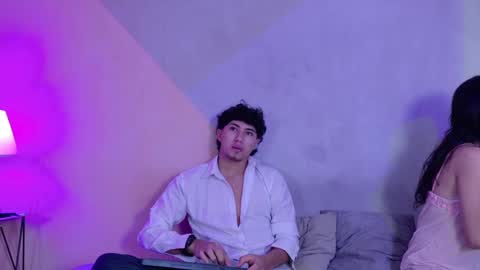 laura_and_kevin online show from September 2025 02:06:02 PM