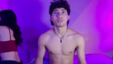 laura_and_kevin online show from September 2025 02:10:01 PM