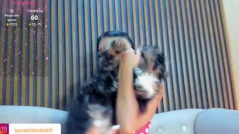 Laura online show from February 2025 07:44:02 PM