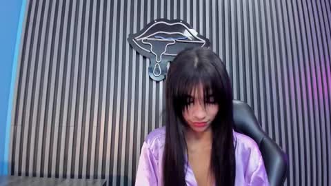 Laura online show from February 2025 04:20:02 PM