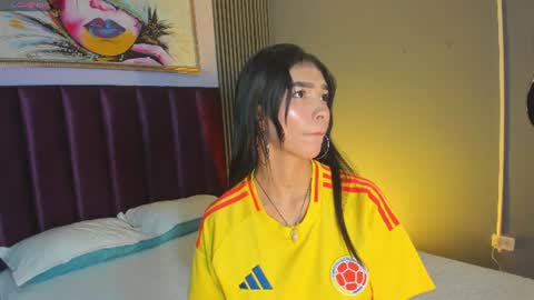 Snapshot of laura_aristizabal_19 chatting on June 2026 12:10:01 PM Laura online show from June 2026 12:10:01 PM