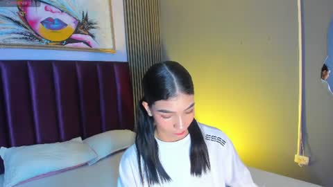 Snapshot of laura_aristizabal_19 chatting on July 2026 12:08:01 PM Laura online show from July 2026 12:08:01 PM