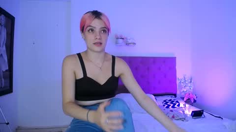 LAURA online show from December 2024 11:25:01 PM