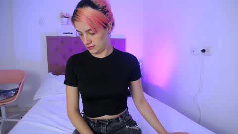 LAURA online show from January 2025 01:09:01 PM