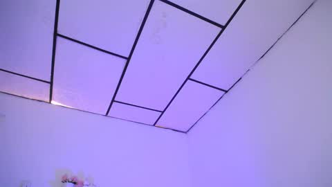 LAURA online show from January 2025 06:16:02 PM