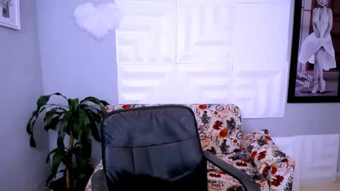 LAURA online show from March 2026 05:53:02 PM