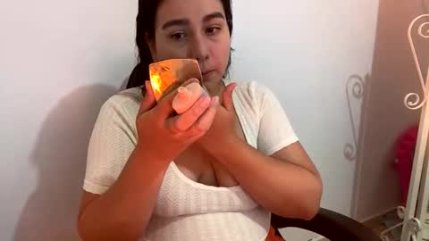 laura online show from September 2025 10:11:01 PM