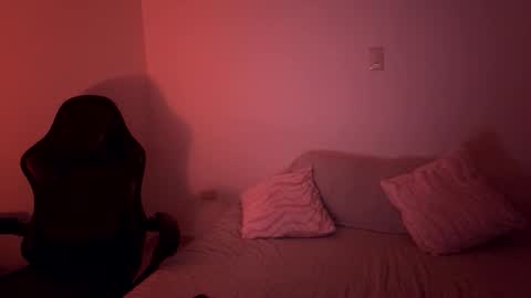 laura online show from February 2026 02:10:01 AM