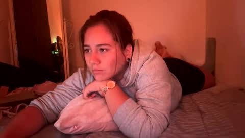 laura online show from April 2026 03:15:02 AM