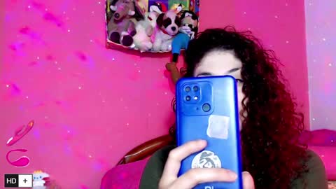 weedcam Curly Laura OF    online show from April 2026 12:38:02 PM