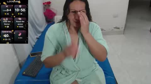 laura_foxx2379 online show from October 2025 02:11:02 AM