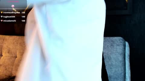 Snapshot of laura_hentai chatting on March 2025 06:47:02 AM Laura online show from March 2025 06:47:02 AM