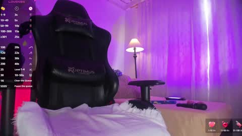 Lura online show from December 2024 06:37:02 PM