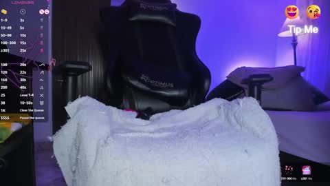 Lura online show from March 2025 09:26:01 PM