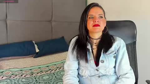 laura hotties online show from March 2025 01:08:01 PM