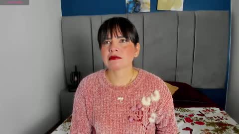 laura hotties online show from October 2025 01:20:01 PM