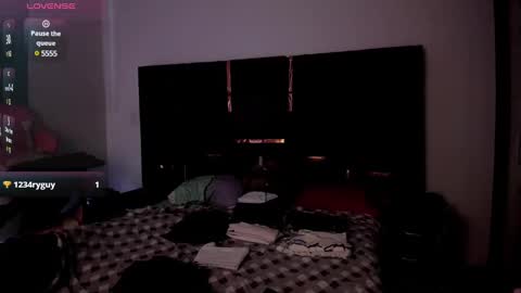 Laura Rose online show from February 2025 10:20:02 PM