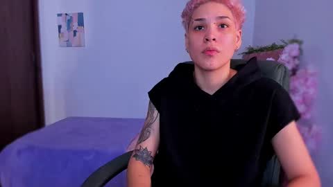 Laura Rose online show from December 2025 06:03:01 PM