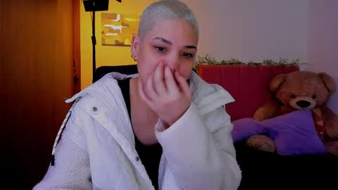 Laura Rose online show from April 2026 02:58:01 PM