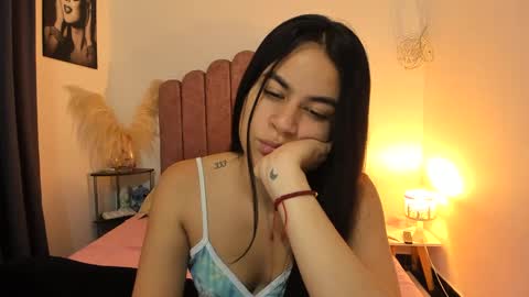 LAURA SOE online show from December 2024 02:15:01 PM