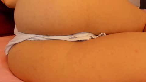 LAURA SOE online show from December 2025 11:02:01 PM