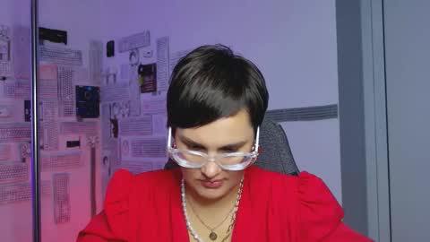 lauradavidsons online show from September 2025 07:18:02 AM