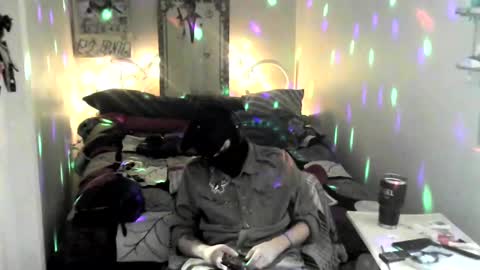 lauradecuada2 online show from October 2025 04:04:02 PM