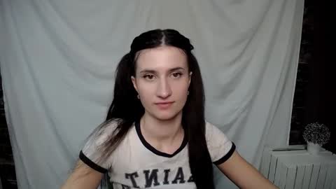 Laura online show from February 2025 11:44:02 AM