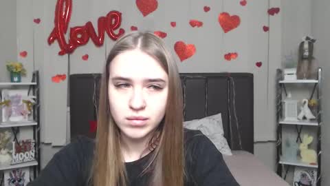 LauraHlot online show from February 2026 07:35:01 PM