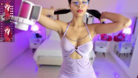 Laura MartinGMT-5 2200-0600 online show from March 2025 12:49:01 AM