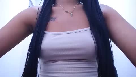 lauramossart online show from October 2025 04:01:01 AM