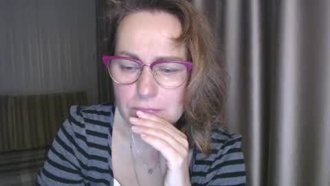 Lauraoven1 online show from December 2024 08:11:02 AM