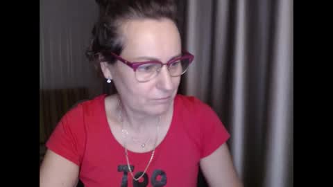 Lauraoven1 online show from January 2025 07:16:02 PM