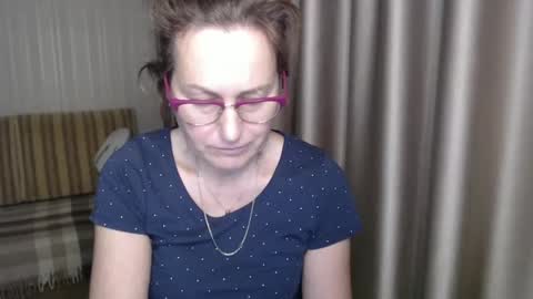 Lauraoven1 online show from January 2025 07:12:01 PM