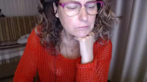 Lauraoven1 online show from October 2025 08:01:01 AM