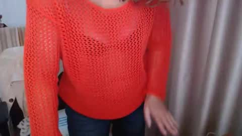 Lauraoven1 online show from October 2025 10:23:02 AM