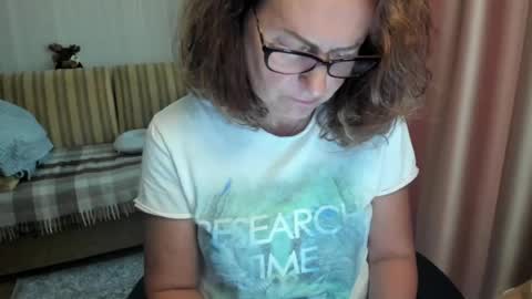 Lauraoven1 online show from August 2026 04:31:02 PM