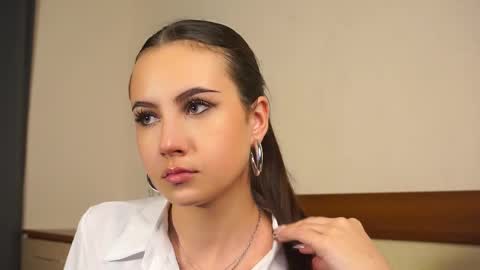 Monica online show from November 2025 11:10:03 AM