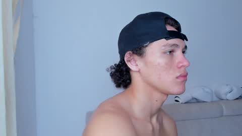 Laureent online show from January 2025 02:35:01 PM