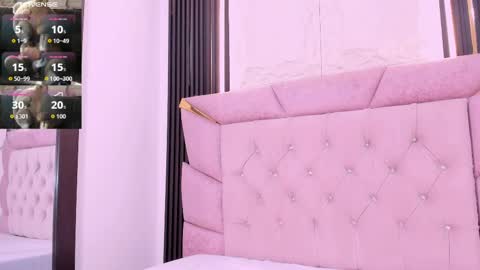 Laurem online show from September 2025 07:58:02 PM