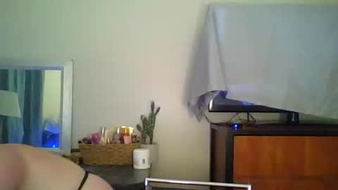 Lauren online show from September 2025 09:23:02 AM