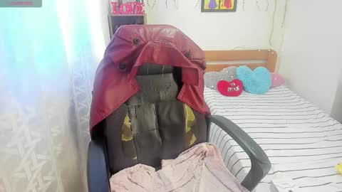 Lauren Independent model online show from October 2025 04:18:01 PM